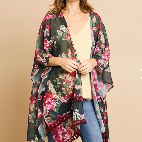 Umgee Other - Umgee - Chiffon Kimono w/tassle trim